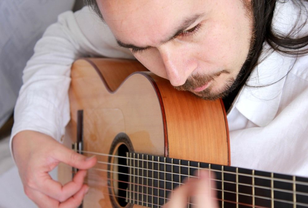 V Česku potřetí zahraje kytarista Gonzalo Franco z Uruguaye